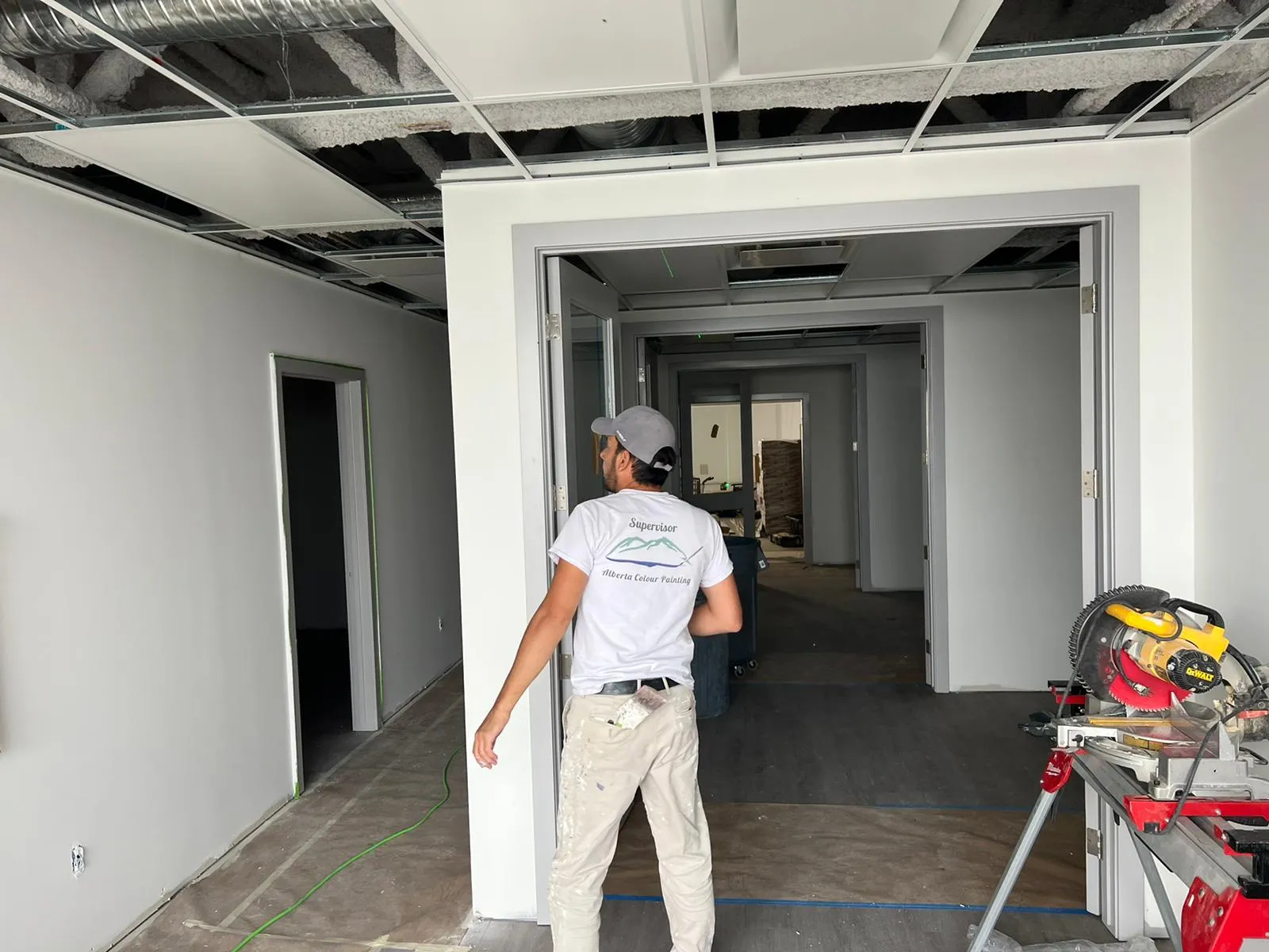 Ceiling & Interior Revamp Experts — Clean Lines, Modern Spaces